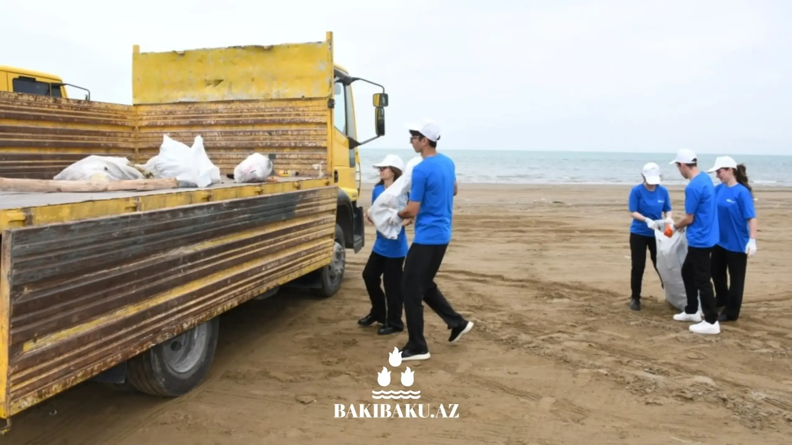 yay mövsümü ərəfəsində təmizlik işləri, çimərlik, Xəzər rayonu, təmizlik işləri