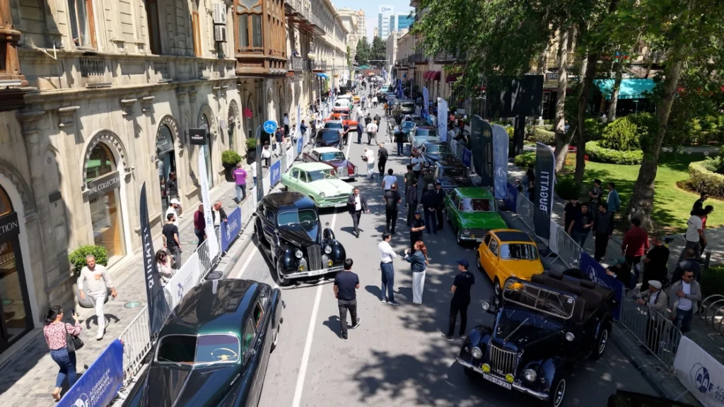 Sürətin evolyusiyası, AAF, Azərbaycan Avtomobil Yolları, Nazar Holdinq, Bakı Şəhər İcra Hakimiyyəti