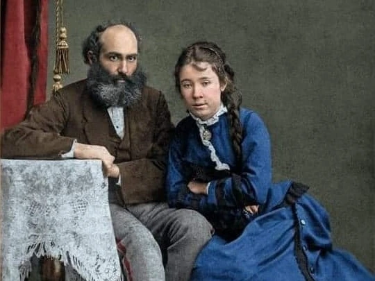 Özü-özünə elçilik edən Zərdabi, Həsən bəy Zərdabi, Hənifə xanım Abayeva, Əkinçi, Əkinçi qəzeti, Hacı Zeynalabdin Tağıyev, Millət atası