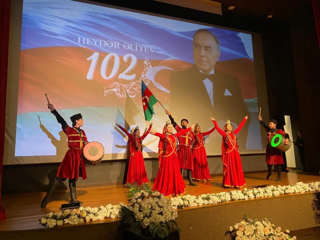 Xəzər rayonunda “Heydər Əliyev irsi – Gələcəyə yol” adlı tədbir keçirilib