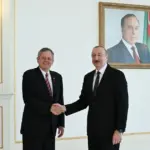 ABŞ Senatının Xarici Əlaqələr Komitəsinin üzvü, Stiv Deyns, ABŞ Senatı