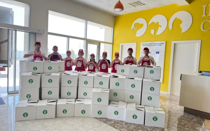 Yevlaxda ailələrə qurban payları, Qurban Bayramı, Qurban payı, Yevlax, Bizim Mətbəx, Leyla Əliyeva