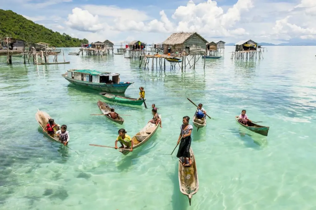 Bajau, Bajau xalqı, "Dəniz qaraçıları", "Dəniz köçəriləri"