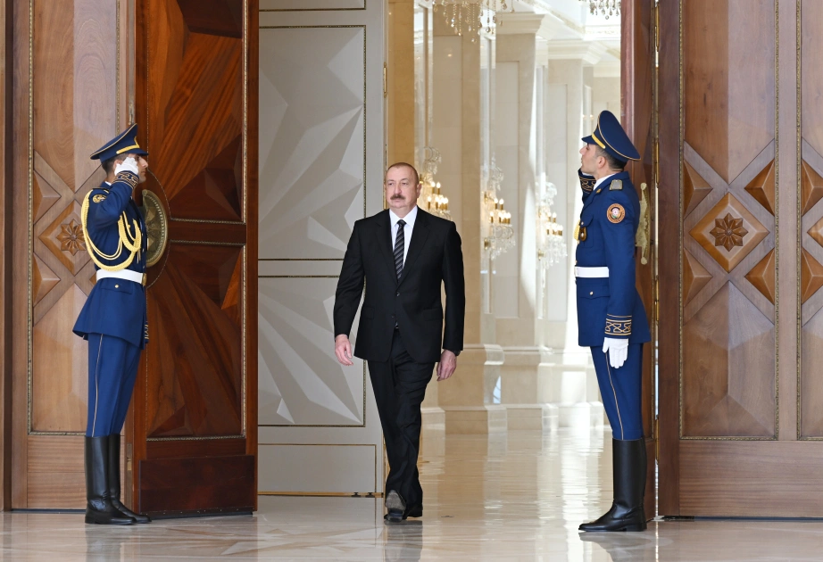 Şavkat Mirziyoyevin rəsmi qarşılanma mərasimi, Özbəkistan, Şavkat Mirziyoyev