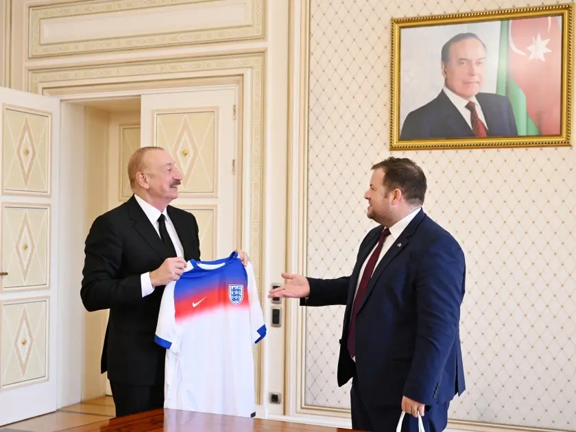 İlham Əliyev, Stiven Douti