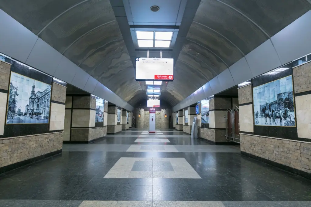 "İçərişəhər" metrostansiyası