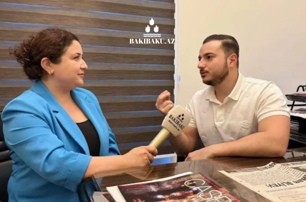 məşhur bloqer İsmayıl Hüseynli, İsmayıl Hüseynli, Bloqer