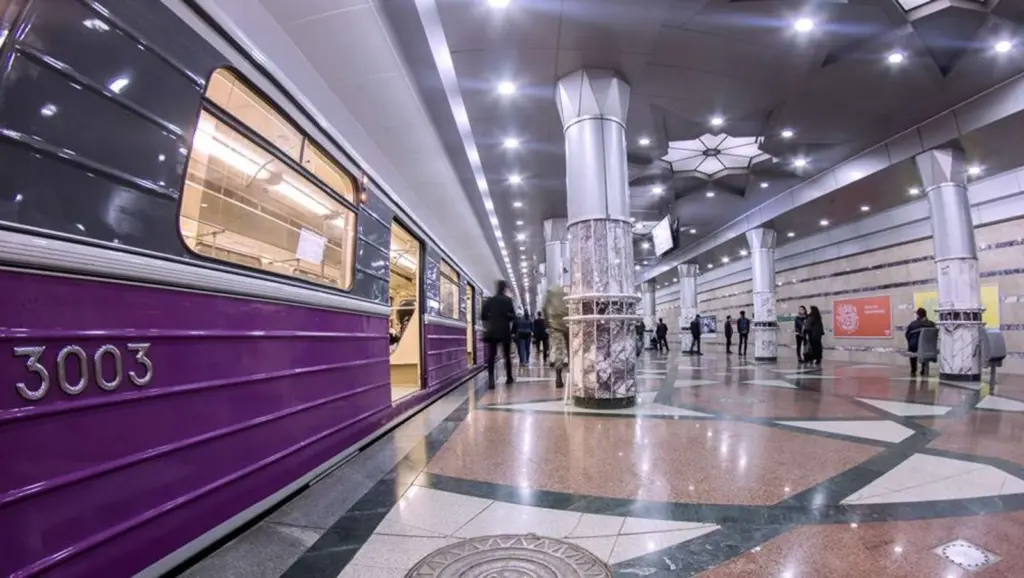 Bakı metrosunda gücləndirilmiş iş rejimi, Bakı Metropoliteni, Qarabağ-Ferentsvaroş