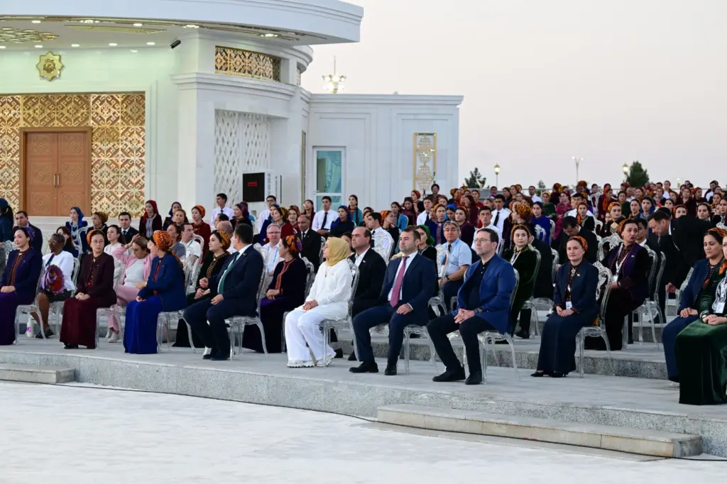 “Azərbaycan milli günü”