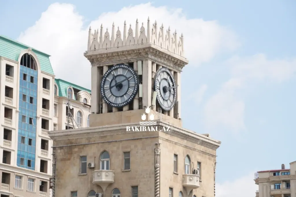 “Saatlı bina”, Saatlı bina, Nərimanov rayonu