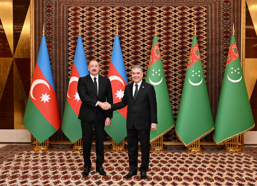 Türkmənistan Xalq Məsləhətinin sədri ilə təkbətək görüş, Türkmənistan, Türkmənbaşı, İlham Əliyev, Qurbanqulu Berdiməhəmmədov