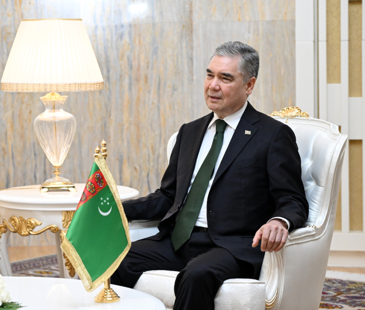 Türkmənistan, Türkmənbaşı, İlham Əliyev, Qurbanqulu Berdiməhəmmədov