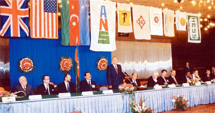 "Əsrin müqaviləsi"