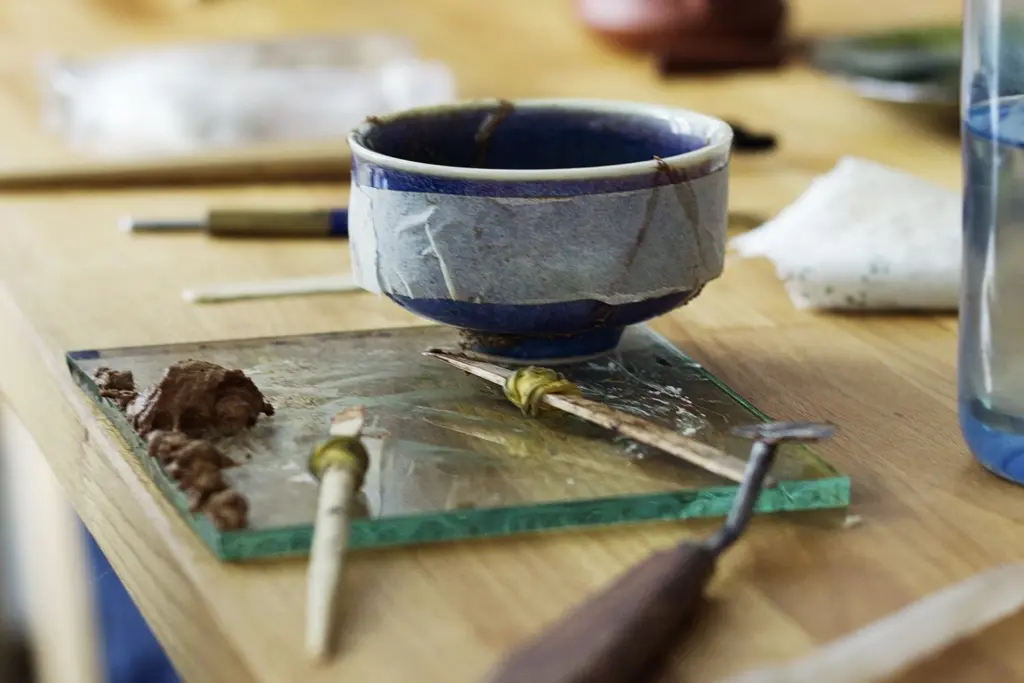 “Kintsugi”, Kintsugi, Yaponiya