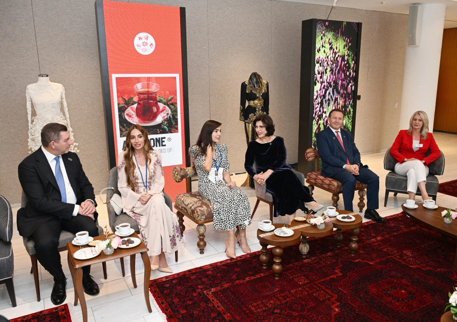Leyla Əliyeva və Arzu Əliyeva Nyu-Yorkda