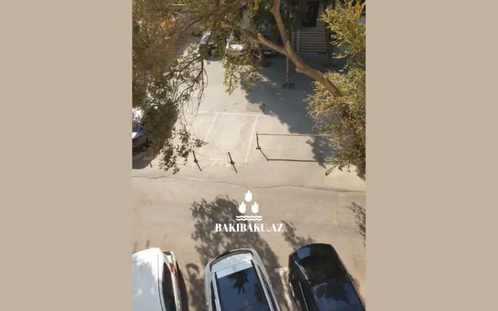 Xətaidə qanunsuz parklanma, Xətai rayonu, Parkinq