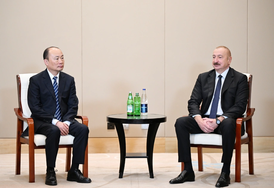 Prezident İlham Əliyev Tiencin şəhərində, “China National Chemical Engineering”