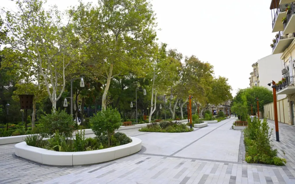 “Xaqani” bağı