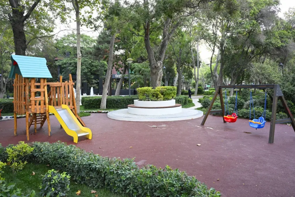 “Xaqani” bağı