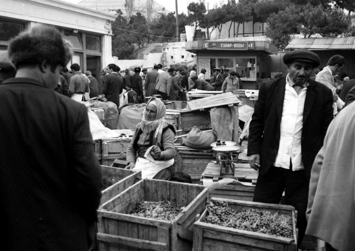 Küçə satıcıları