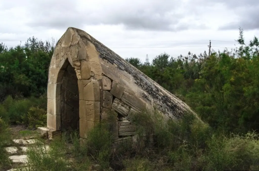 Səngəçal, Səngəçal karvansarası, Şirvanşahlar