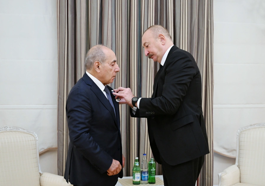 Yaqub Eyyubova “İstiqlal” ordeni, Yaqub Eyyubov, “İstiqlal” ordeni