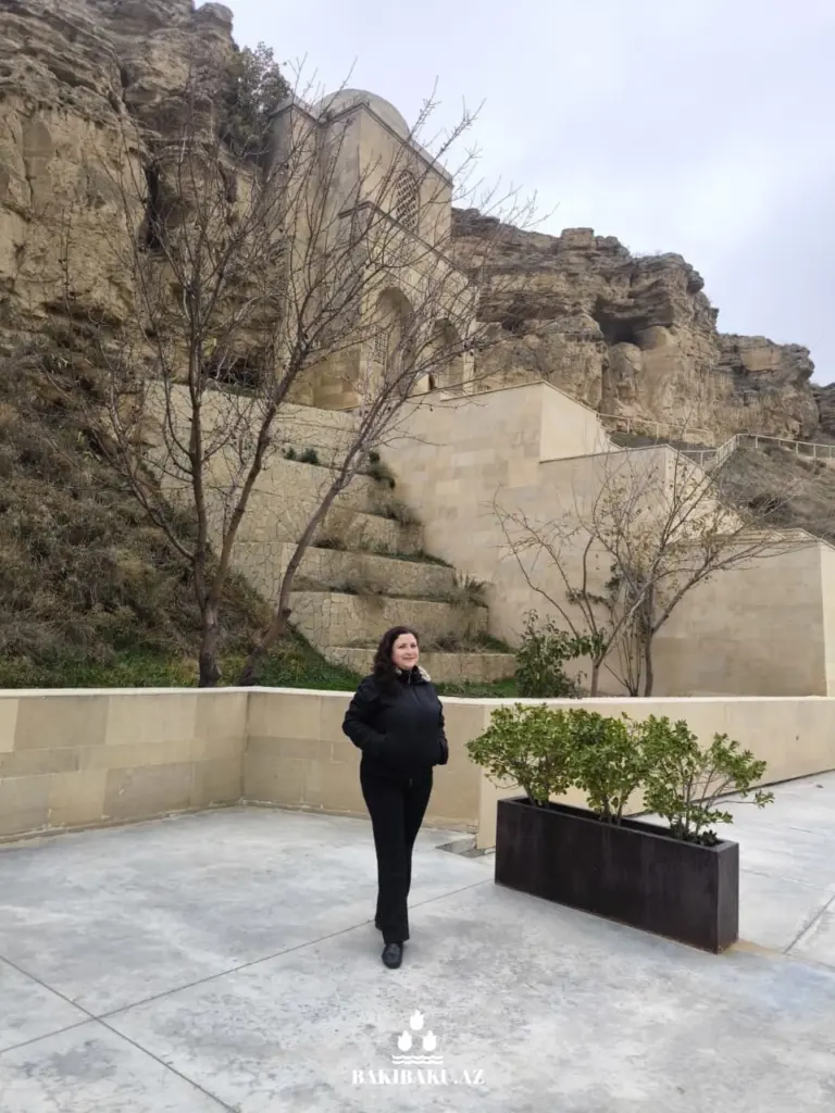 Diri Baba, Diri Baba türbəsi