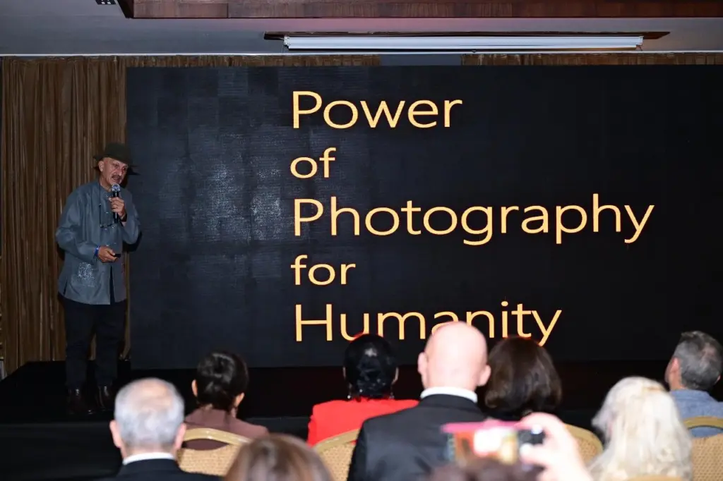 “Həqiqətin gözü”, Reza Deqati