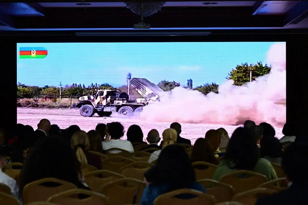 “Həqiqətin gözü”, Reza Deqati