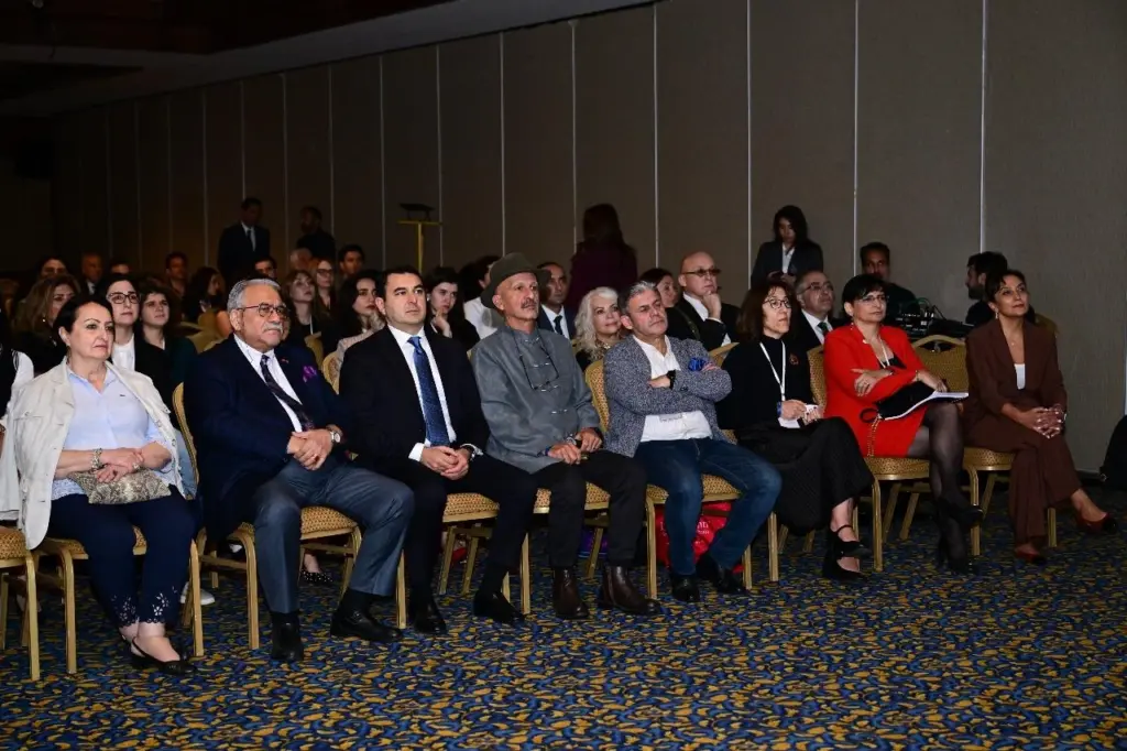 “Həqiqətin gözü”, Reza Deqati