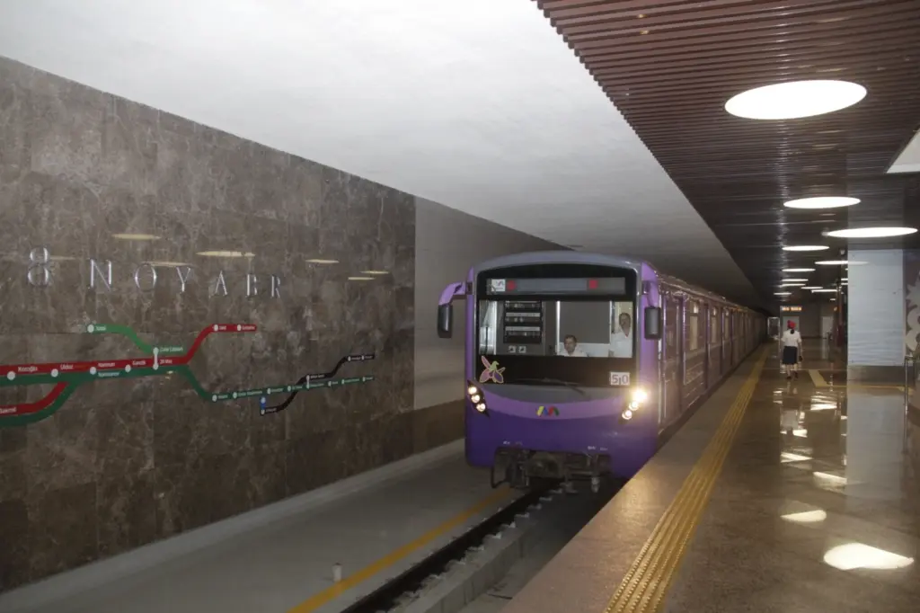 "Bənövşəyi" xətt