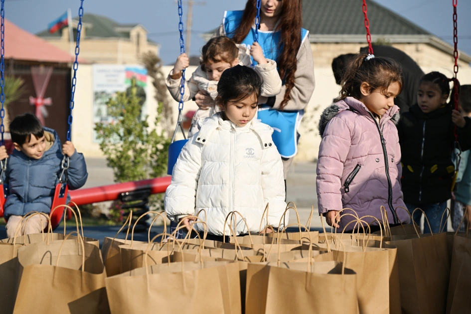 Leyla Əliyeva, Qaradağ rayonu, Qobustan qəsəbəsi
