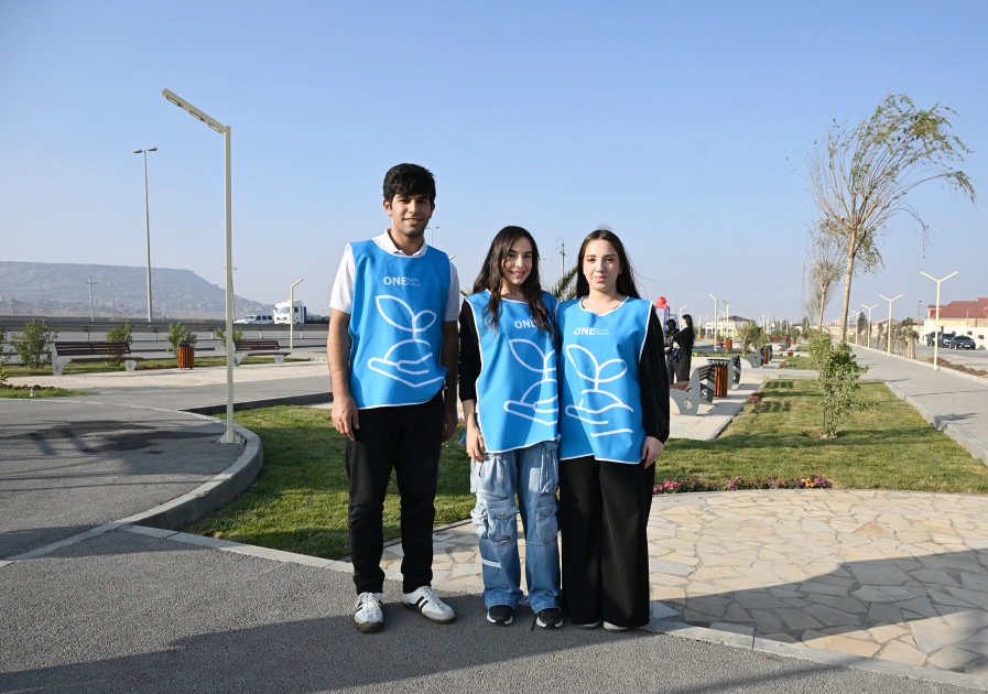 Leyla Əliyeva, Qaradağ rayonu, Qobustan qəsəbəsi