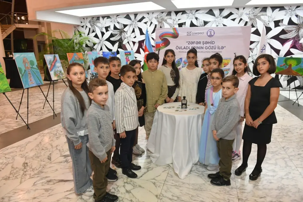 Rəqəmsal İnkişaf və Nəqliyyat Nazirliyi, "Azərpoçt" MMC, "Zəfər" Şəhid Ailələrinə Dəstək İctimai Birliyi, "Zəfər – şəhid övladlarının gözü ilə", Rəsm