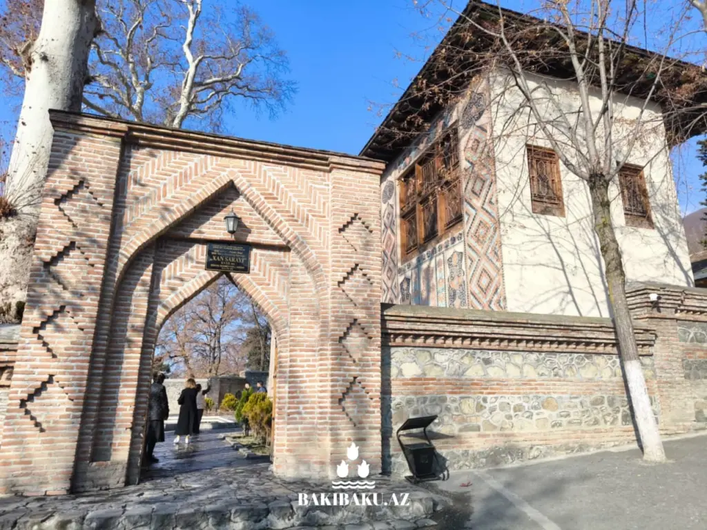 Xan Sarayı, “Yuxarı Baş”, Şəki şəhəri, Dövlət Turizm Agentliyi