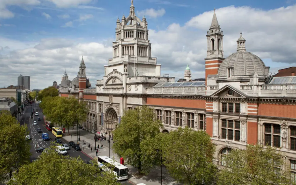 Музей Виктории и Альберта, Viktoriya və Albert Muzeyi