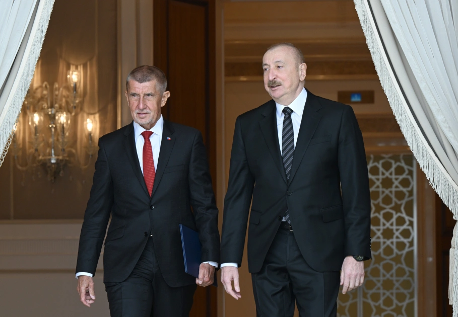 Andrey Babiş, İlham Əliyev, Çexiya