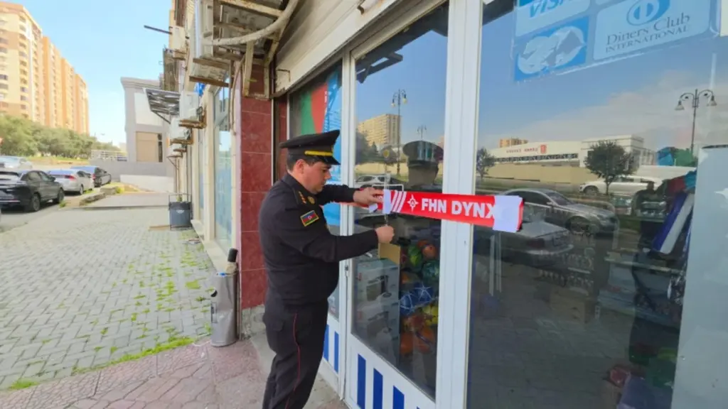 Ərzaq məhsullarının topdansatış mağazası