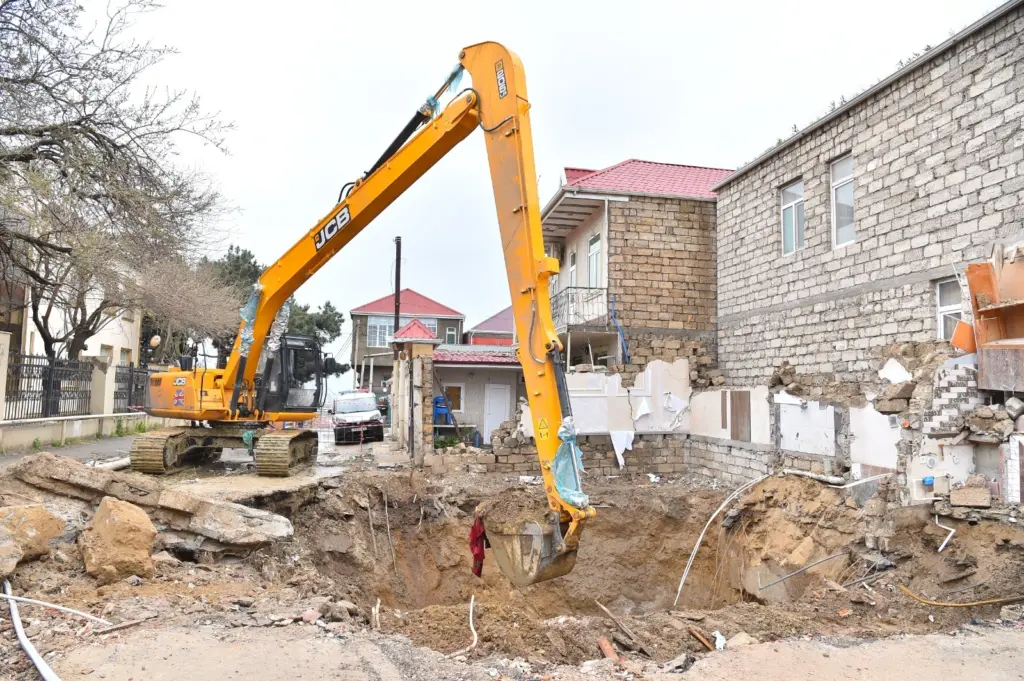Kollektor, Xətai rayonu, Rəşid Bağırov küçəsi