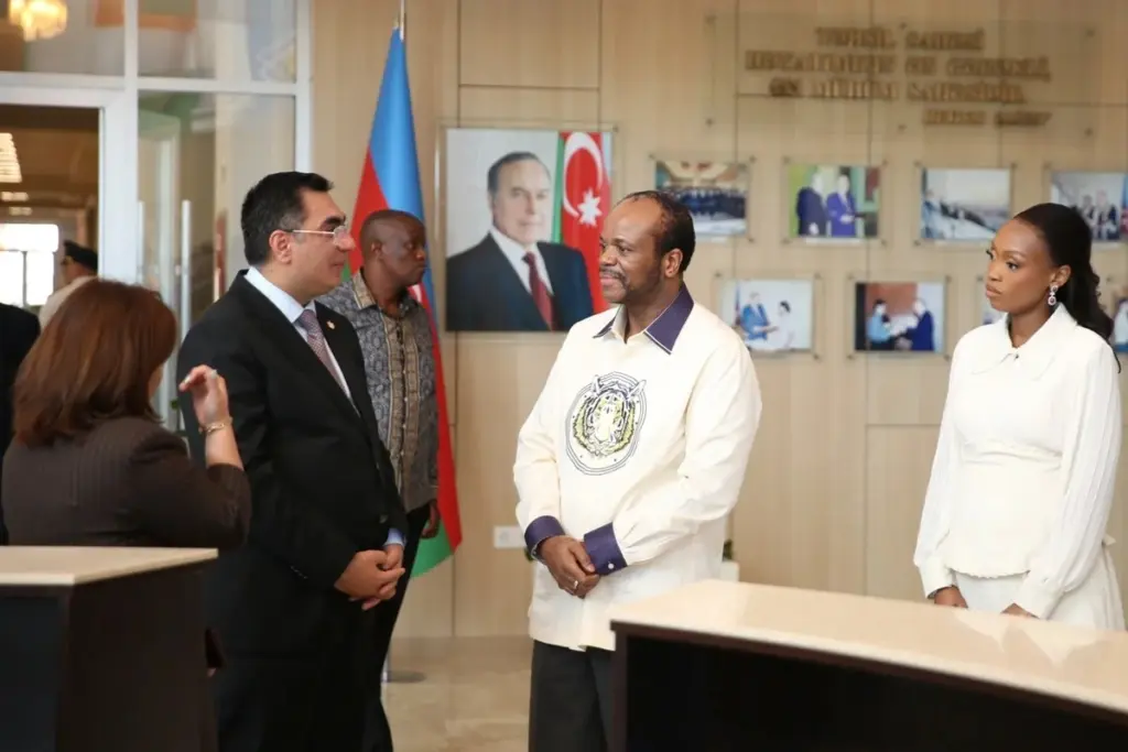 Esvatini Kralı Bakı Ali Neft Məktəbində, Esvatini, Bakı Ali Neft Məktəbi, BANM