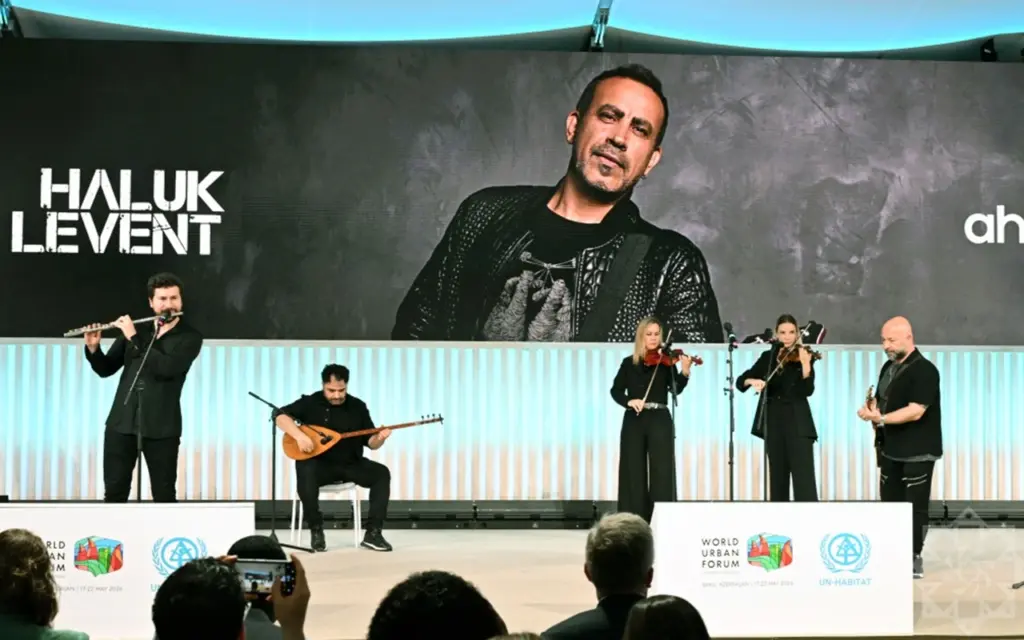 Haluk Levent, WUF13