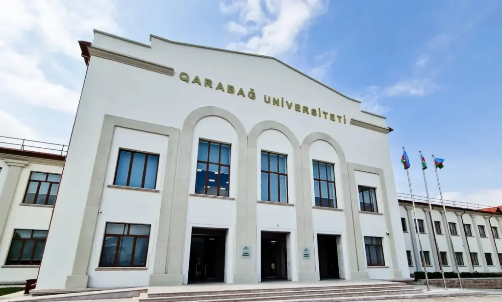 Qarabağ Universiteti