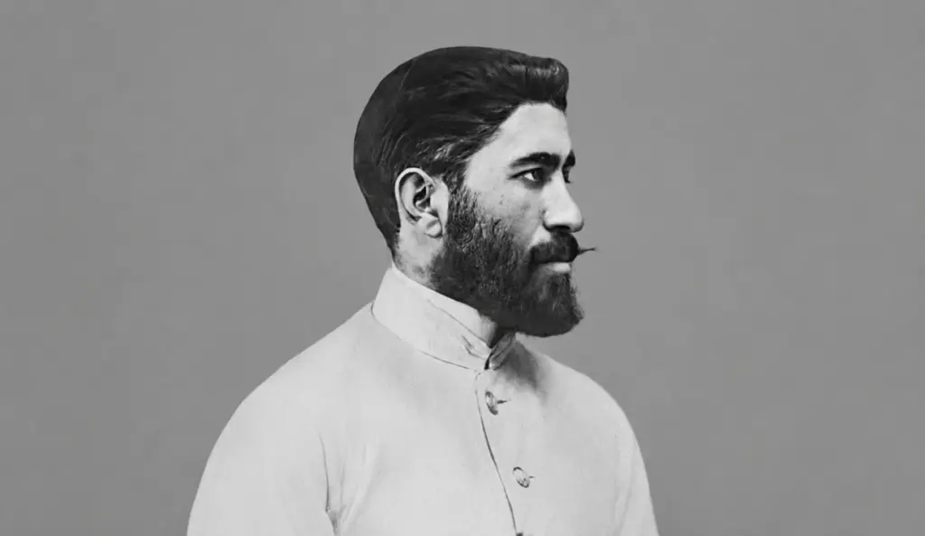 Xosrov bəy Sultanov