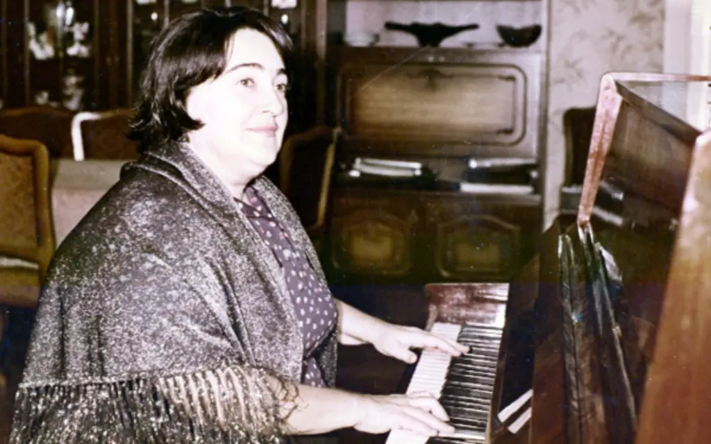 Gülarə Əliyeva