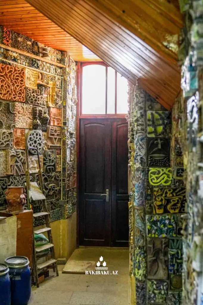 Bakı, Qapı