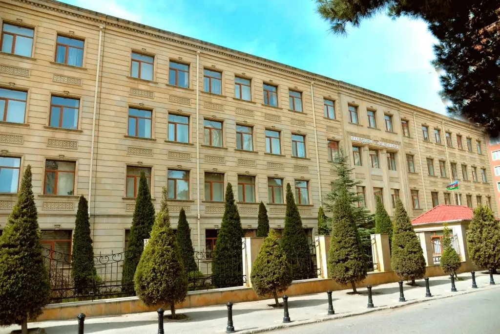Təmayül, Məktəb