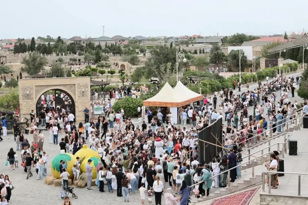 "Əncir festivalı"