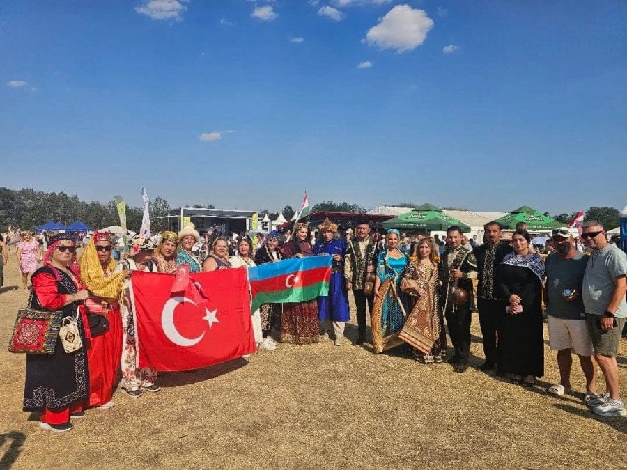 IX Böyük Hun-Türk Qurultayı, “Qorqud” folklor ansamblı