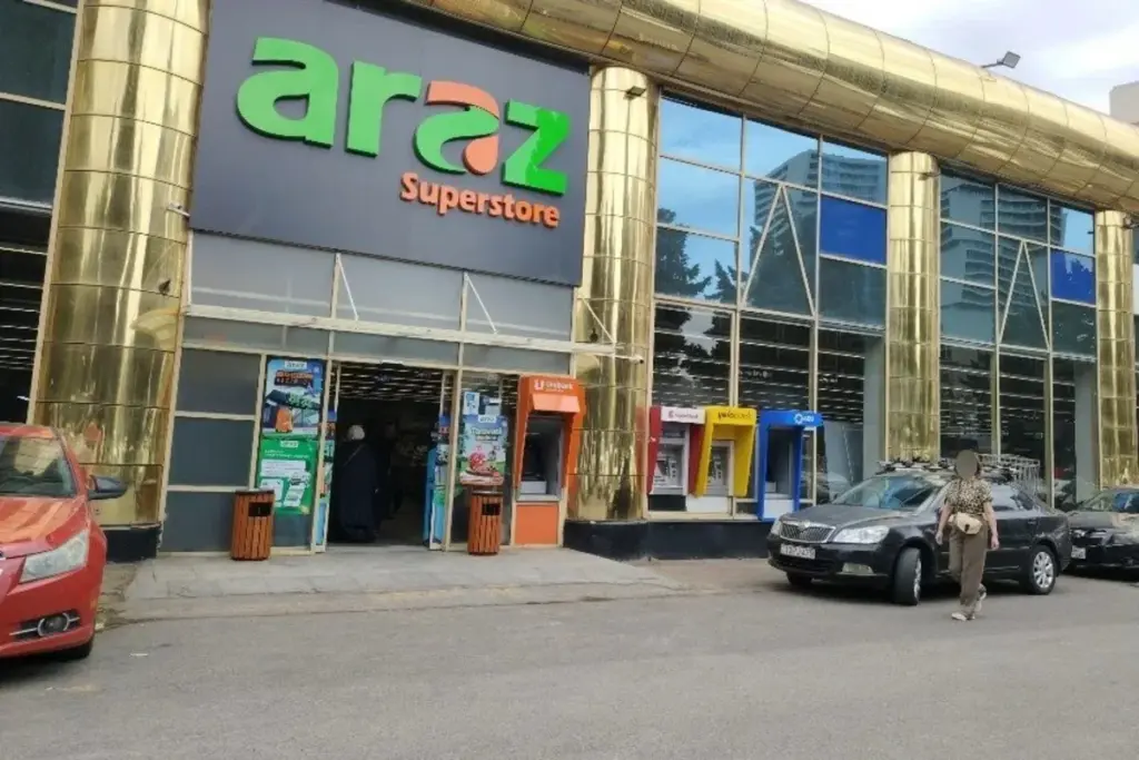 "Araz Supermarket"
