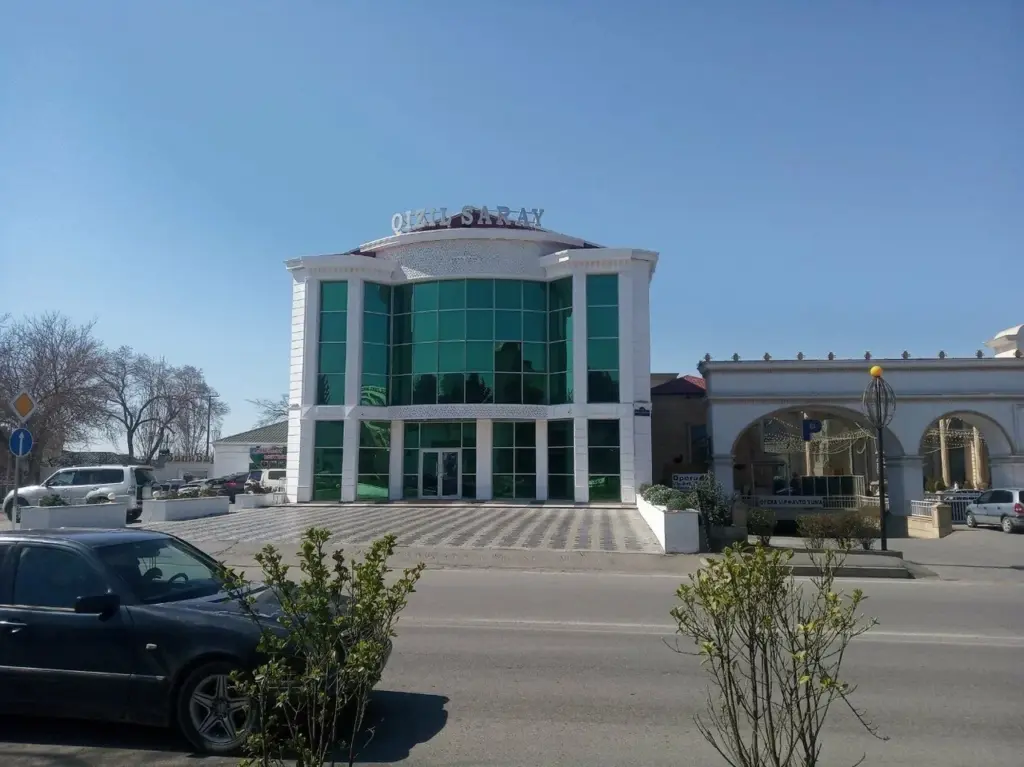 “Qızıl Saray”